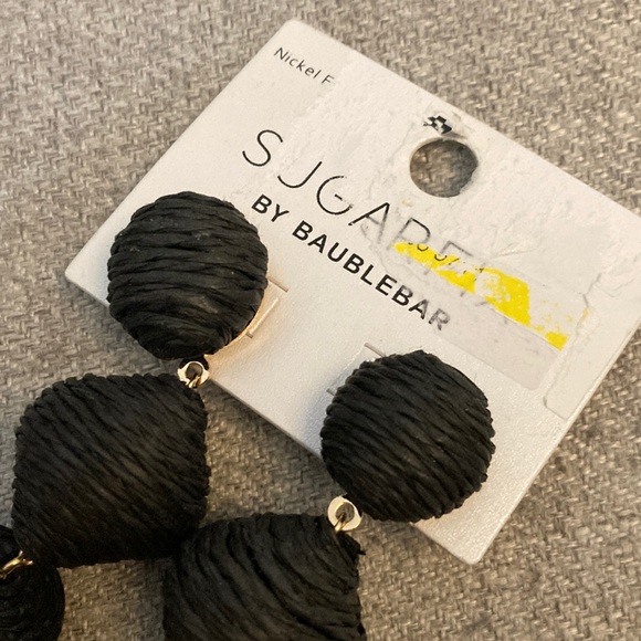 Sugarfix by BaubleBar. NWT textile fiber wrapped dangle pierced earrings BLACK - Picture 3 of 5